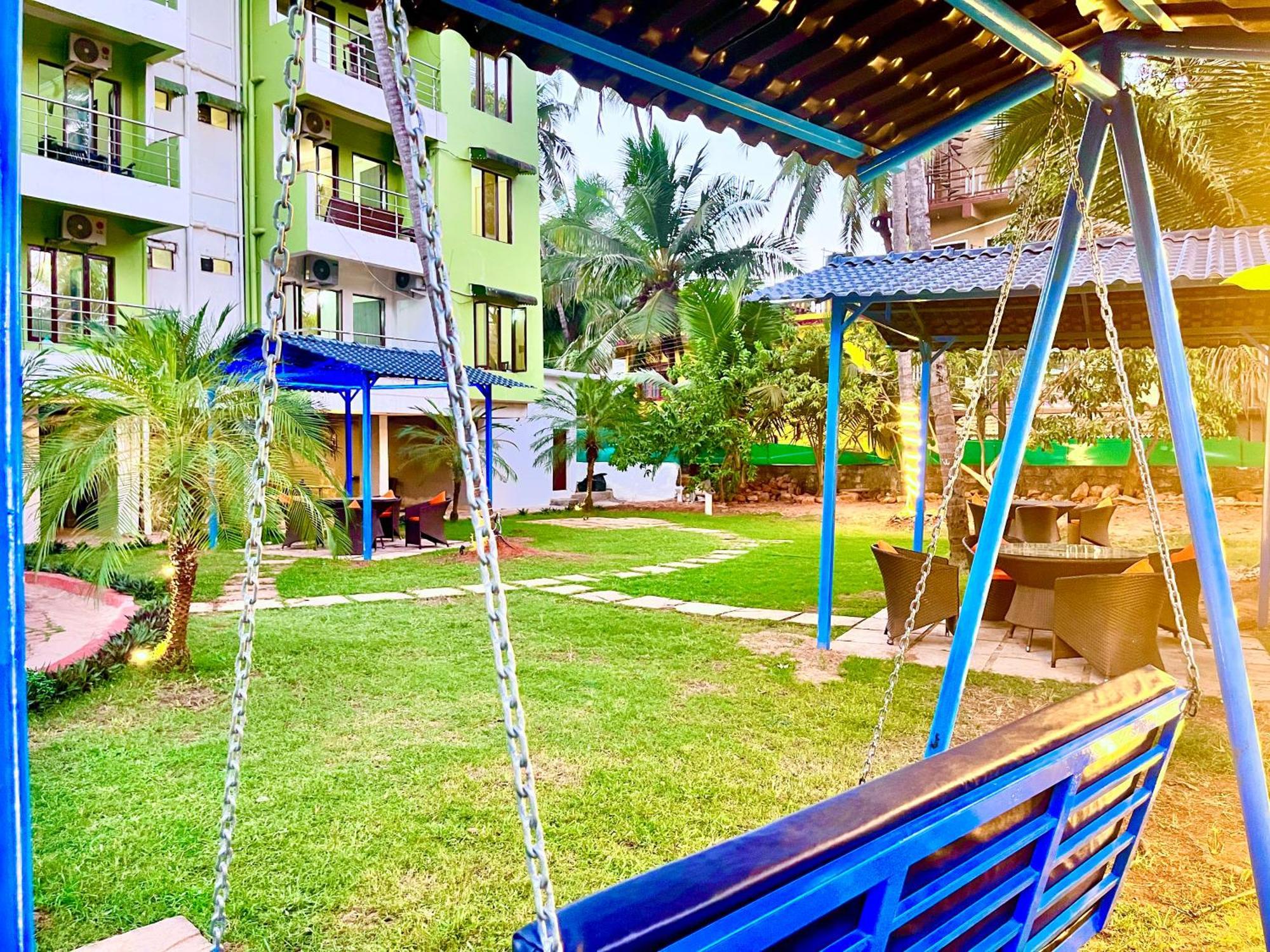 Summer Beach Resort, Goa - #Near Baga Beach #Swimming Pool #Garden #Bar #Lift #Premium Rooms #Property Of The Year #70565-84665 Calangute Zewnętrze zdjęcie