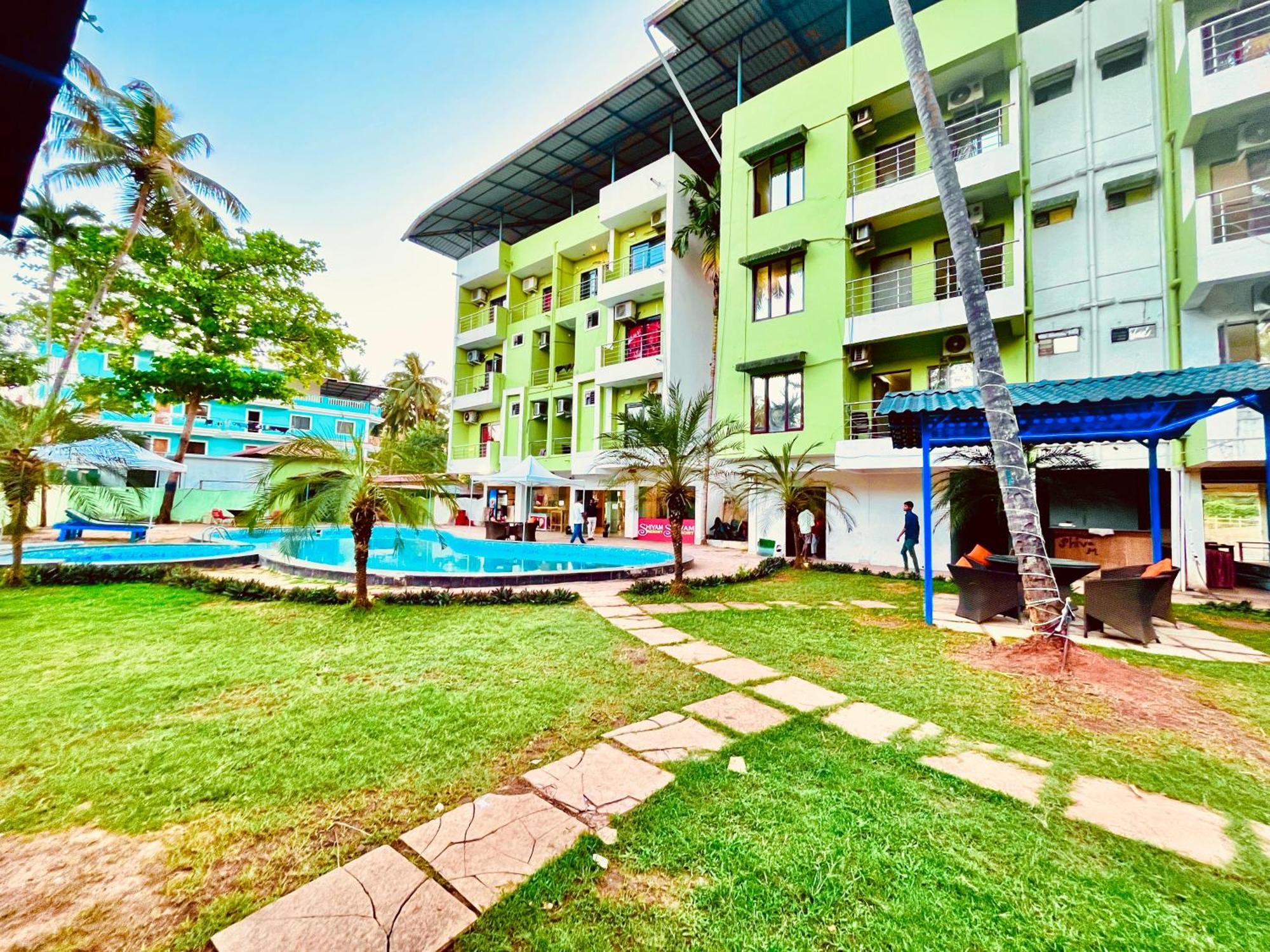 Summer Beach Resort, Goa - #Near Baga Beach #Swimming Pool #Garden #Bar #Lift #Premium Rooms #Property Of The Year #70565-84665 Calangute Zewnętrze zdjęcie