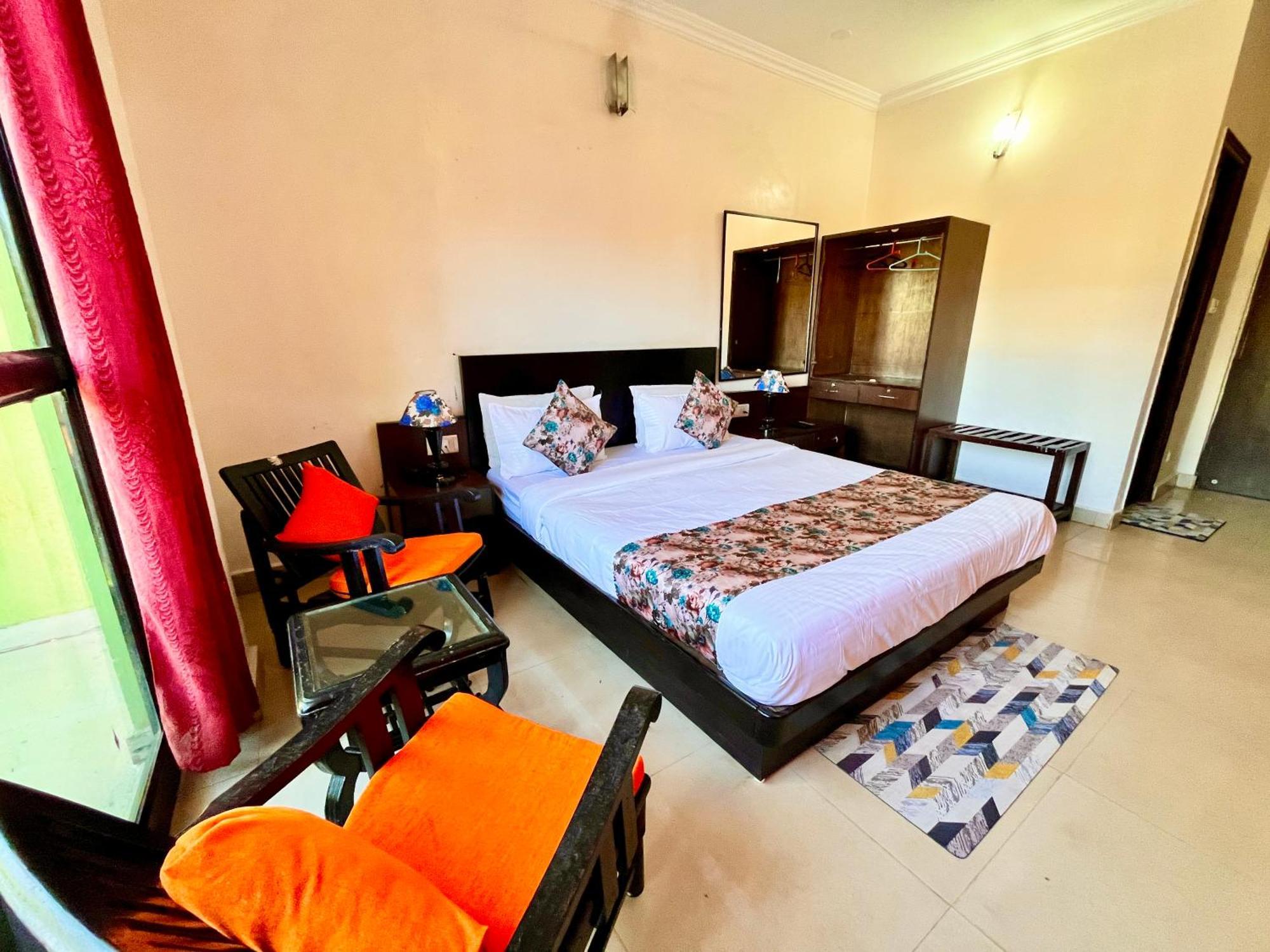 Summer Beach Resort, Goa - #Near Baga Beach #Swimming Pool #Garden #Bar #Lift #Premium Rooms #Property Of The Year #70565-84665 Calangute Zewnętrze zdjęcie