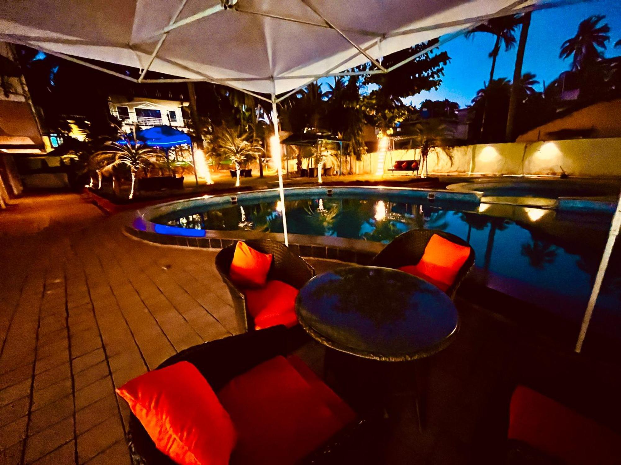 Summer Beach Resort, Goa - #Near Baga Beach #Swimming Pool #Garden #Bar #Lift #Premium Rooms #Property Of The Year #70565-84665 Calangute Zewnętrze zdjęcie