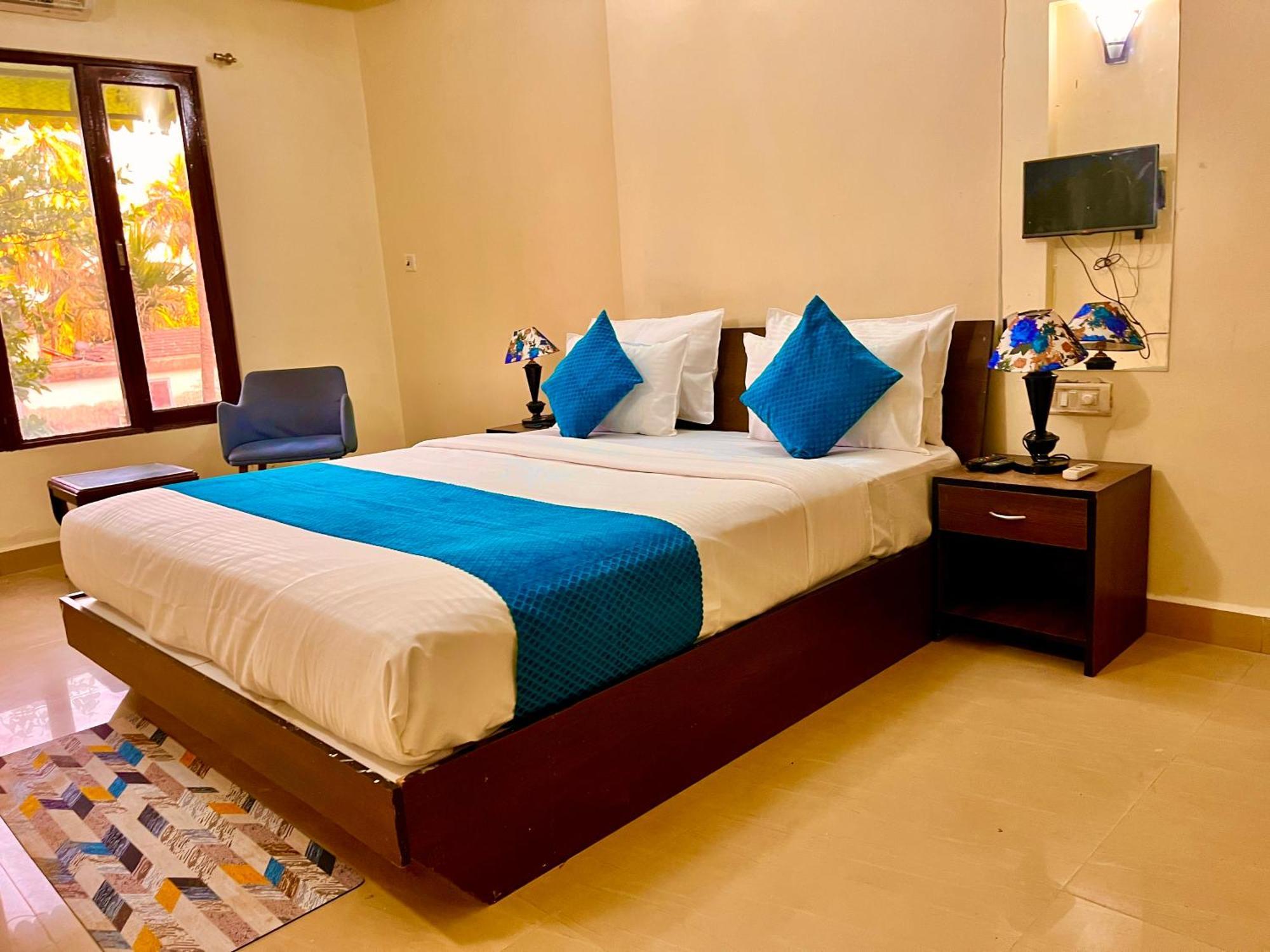 Summer Beach Resort, Goa - #Near Baga Beach #Swimming Pool #Garden #Bar #Lift #Premium Rooms #Property Of The Year #70565-84665 Calangute Zewnętrze zdjęcie