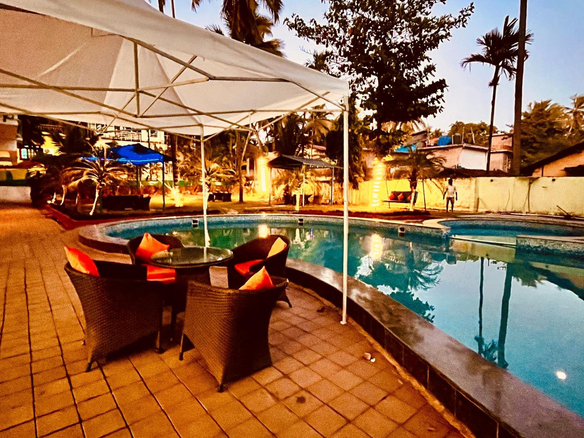 Summer Beach Resort, Goa - #Near Baga Beach #Swimming Pool #Garden #Bar #Lift #Premium Rooms #Property Of The Year #70565-84665 Calangute Zewnętrze zdjęcie