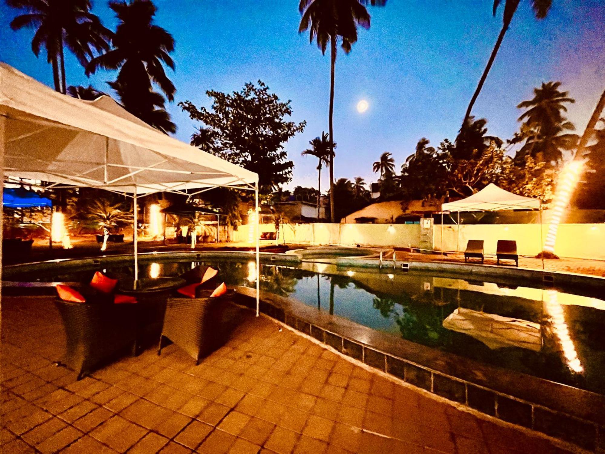 Summer Beach Resort, Goa - #Near Baga Beach #Swimming Pool #Garden #Bar #Lift #Premium Rooms #Property Of The Year #70565-84665 Calangute Zewnętrze zdjęcie